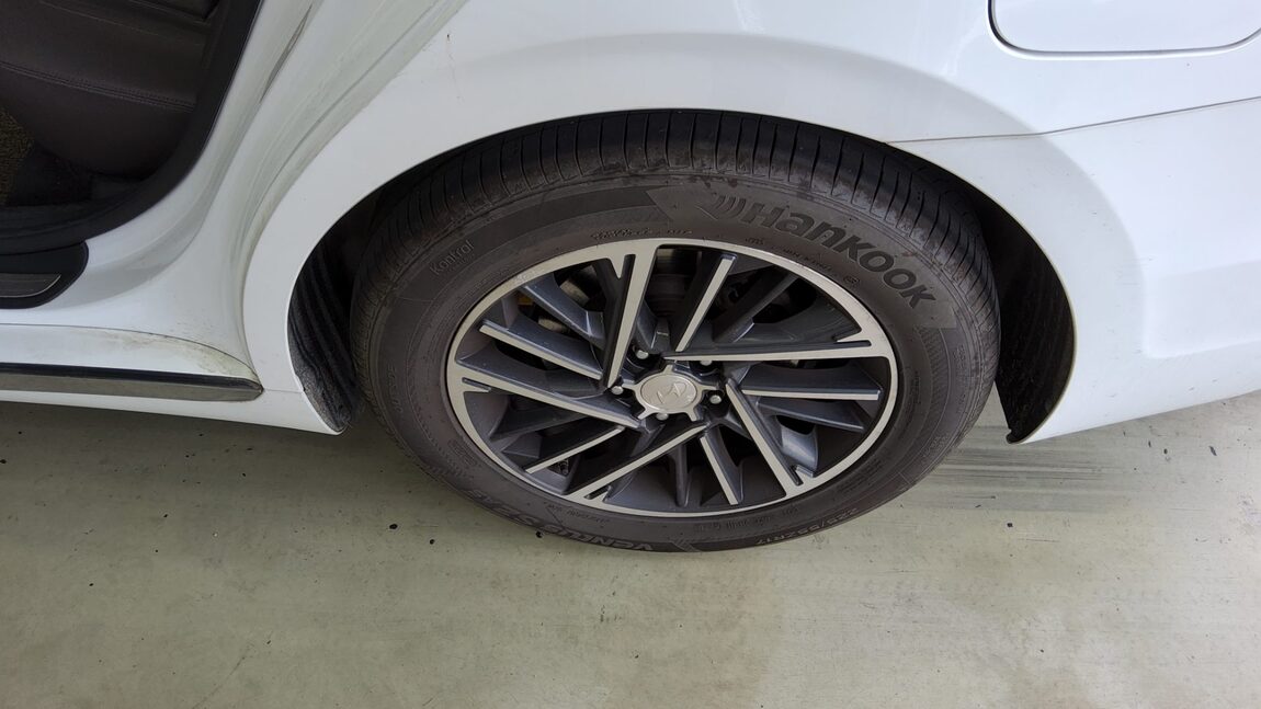 HYUNDAI THE NEW GRANDEUR IG GASOLINE 2.5 PREMIUM CHOICE 2020 - zdjęcie 24
