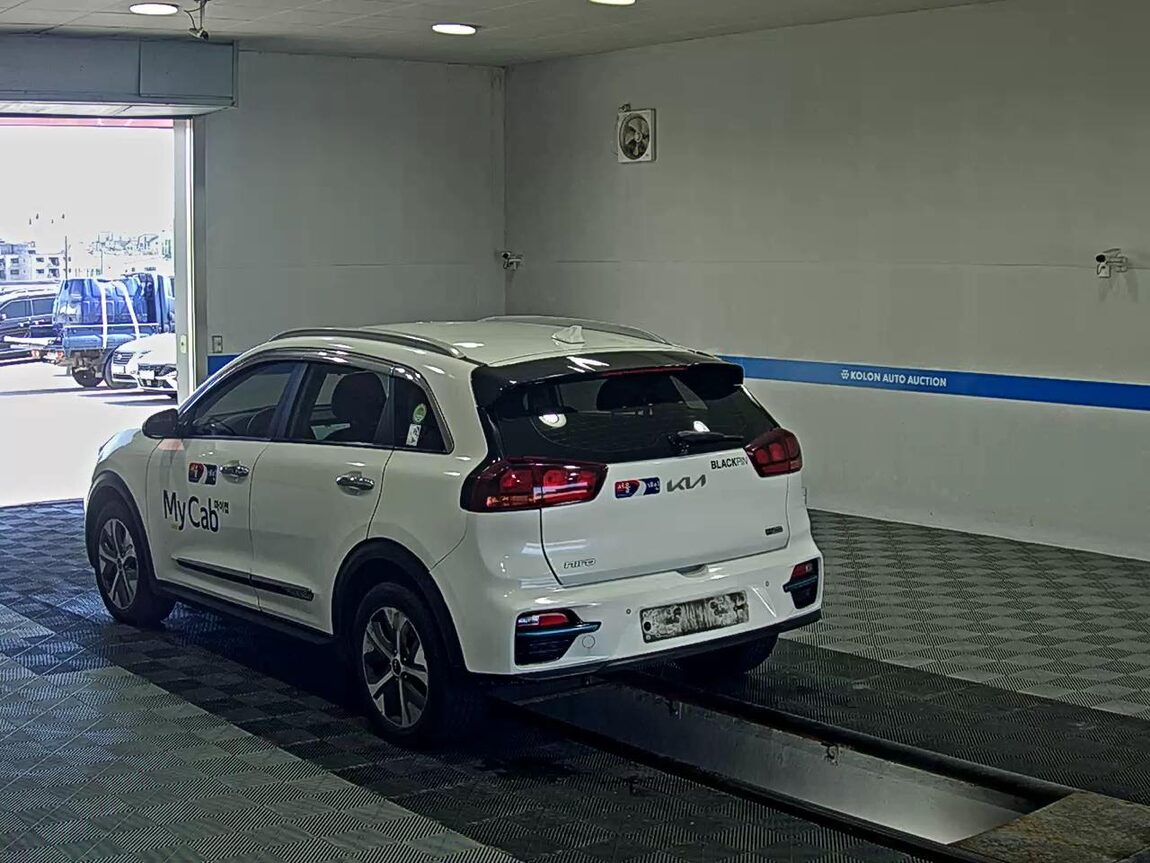 KIA NIRO EV TAXI 2022 - zdjęcie 6