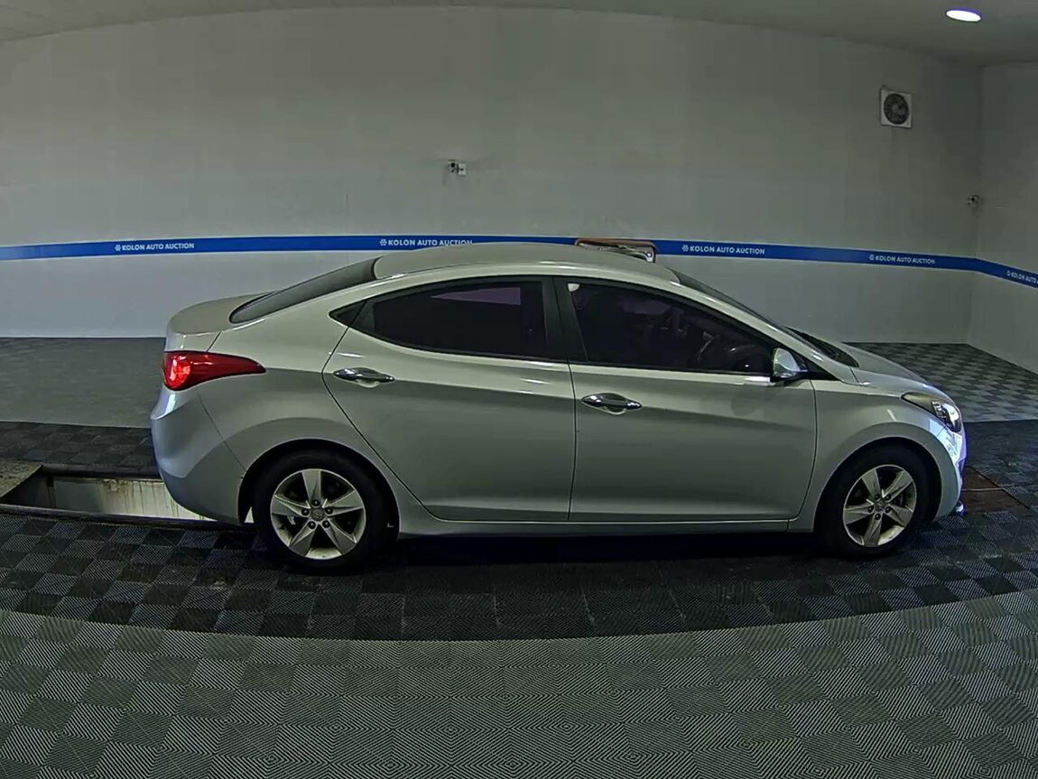 HYUNDAI AVANTE MD M16 GDi SMART 2013 - zdjęcie 4