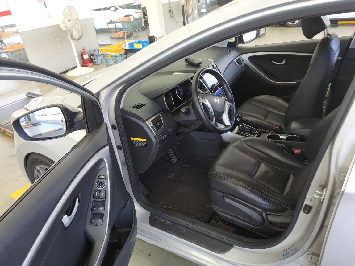 HYUNDAI NEW i30 1.6 GDi PYL 2014 - zdjęcie 10