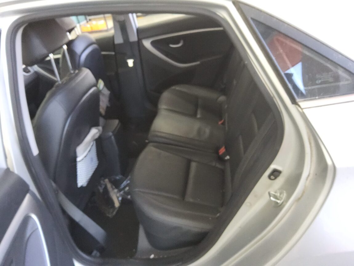 HYUNDAI NEW i30 1.6 GDi PYL 2014 - zdjęcie 12