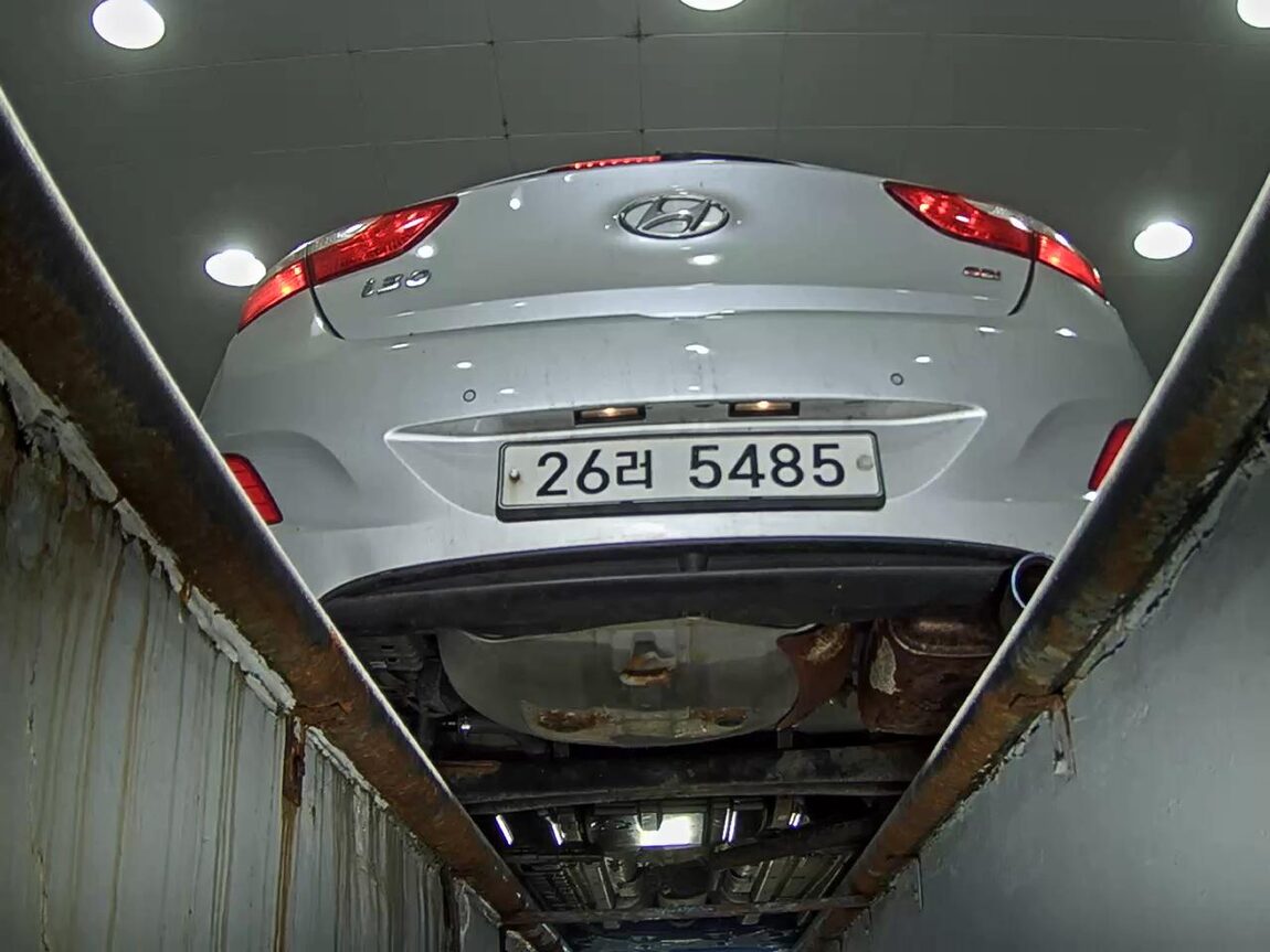 HYUNDAI NEW i30 1.6 GDi PYL 2014 - zdjęcie 8