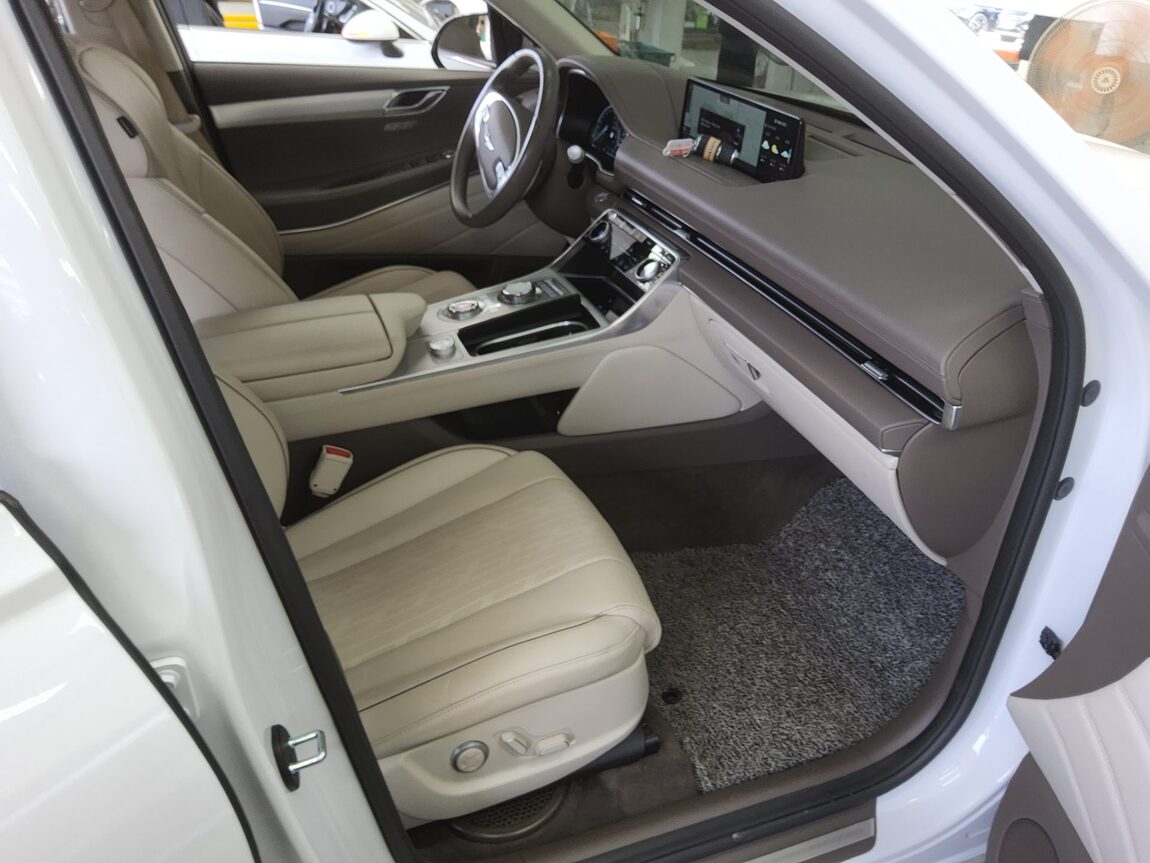 GENESIS GV80 2.5 GASOLINE 2WD BASE MODEL 2023 - zdjęcie 14
