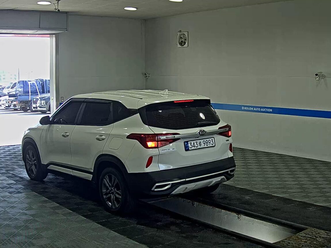 KIA SELTOS 1.6 GASOLINE 2WD PRESTIGE 2020 - zdjęcie 6