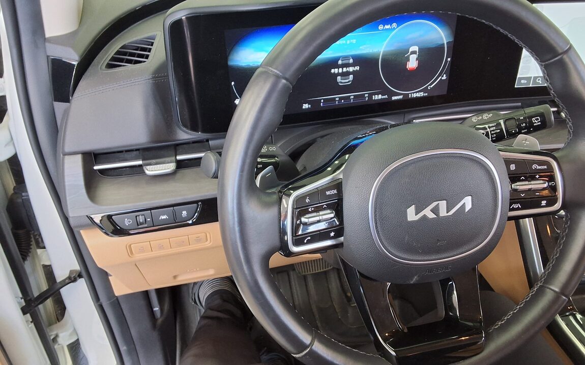 KIA NEW CARNIVAL (KA4) 9-SEATER DIESEL NOBLESSE 2023 - zdjęcie 17