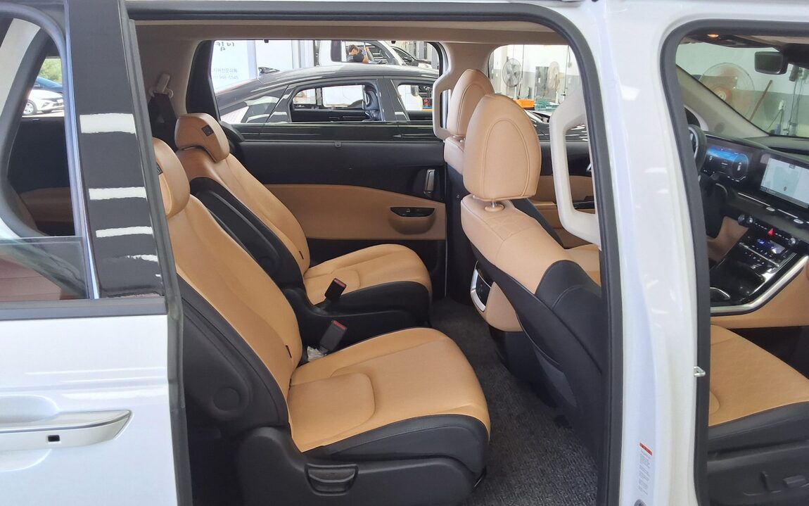 KIA NEW CARNIVAL (KA4) 9-SEATER DIESEL NOBLESSE 2023 - zdjęcie 13