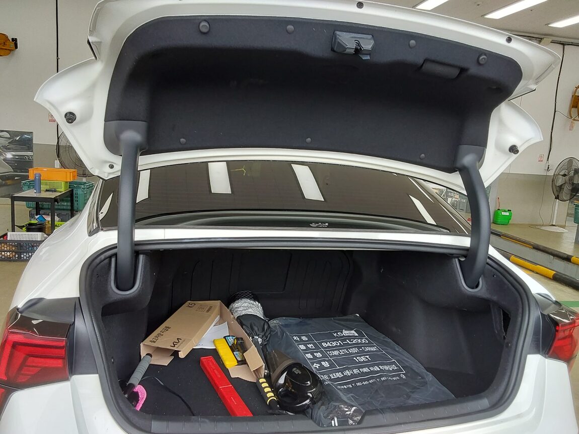 KIA THE NEW K5 (DL3) 1.6 GASOLINE TURBO NOBLESSE 2024 - zdjęcie 15