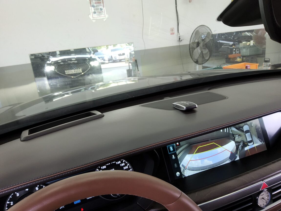 GENESIS G90 5.0 AWD PRESTIGE 2020 - zdjęcie 18