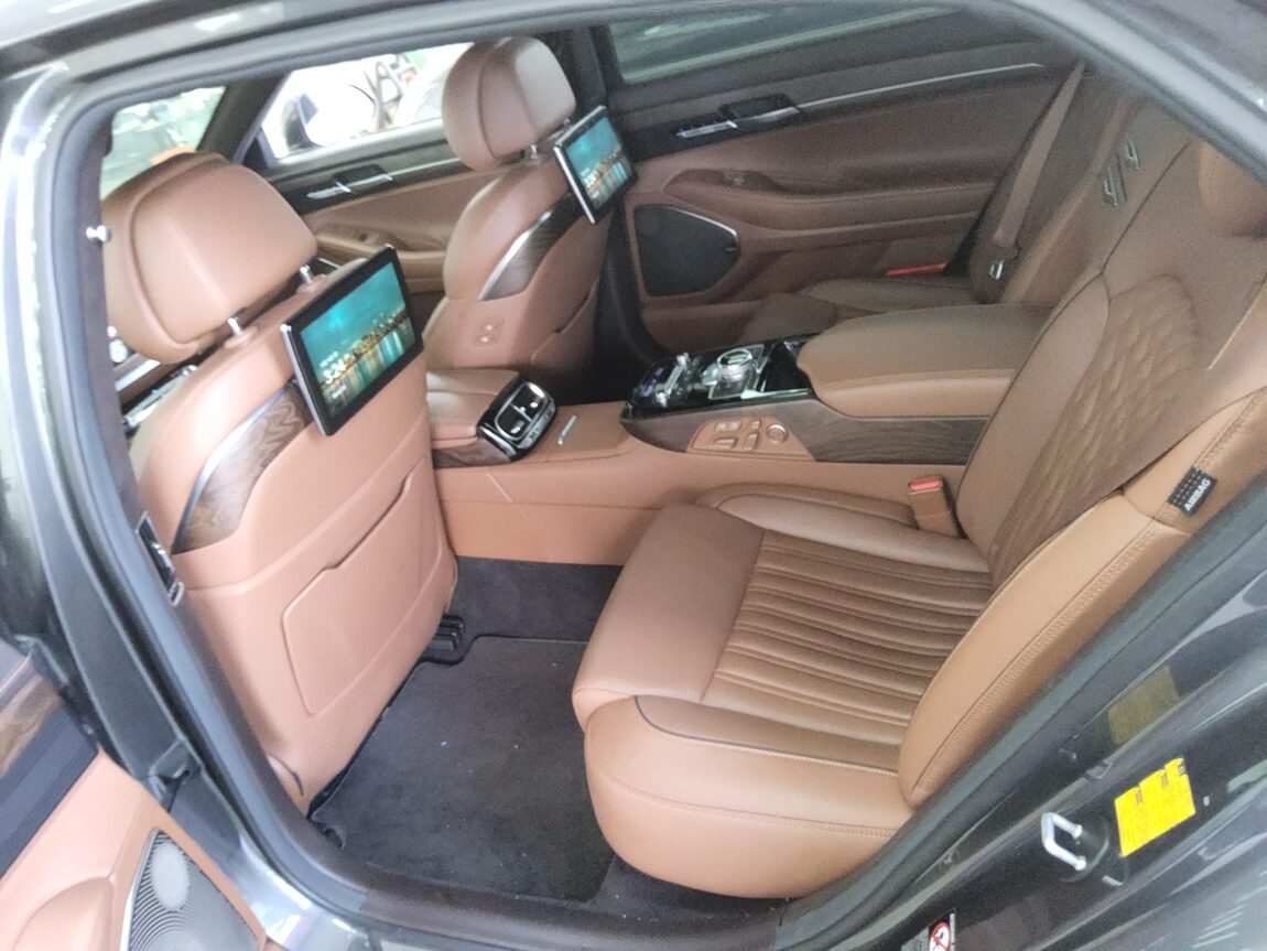 GENESIS G90 5.0 AWD PRESTIGE 2020 - zdjęcie 12
