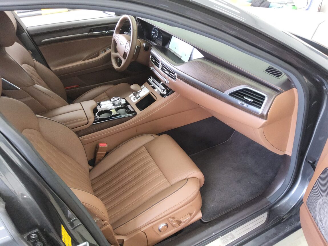 GENESIS G90 5.0 AWD PRESTIGE 2020 - zdjęcie 14