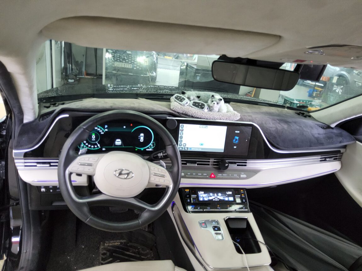 HYUNDAI THE NEW GRANDEUR IG HYBRID 2.4 HEV LE BLANC 2023 - zdjęcie 11