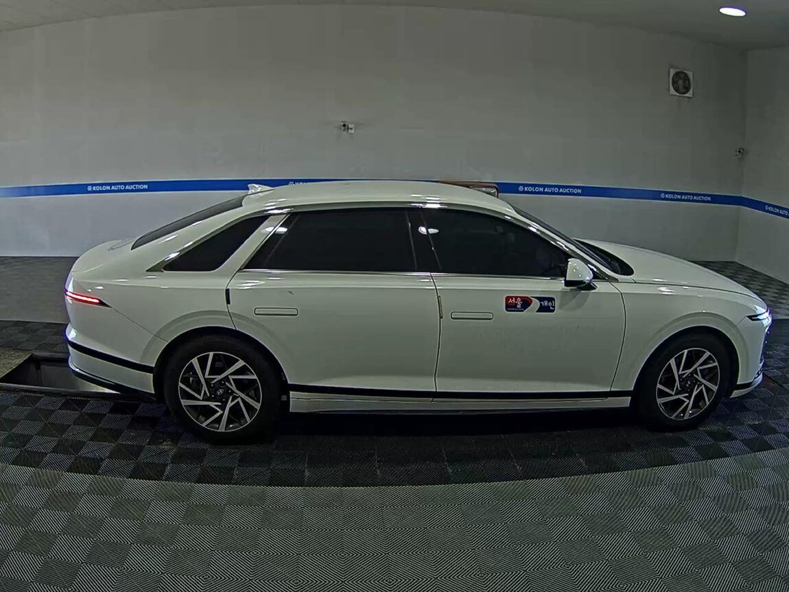 HYUNDAI THE ALL NEW GRANDEUR LPi 3.5 COMMERCIAL PREMIUM MODEL 2025 - zdjęcie 4