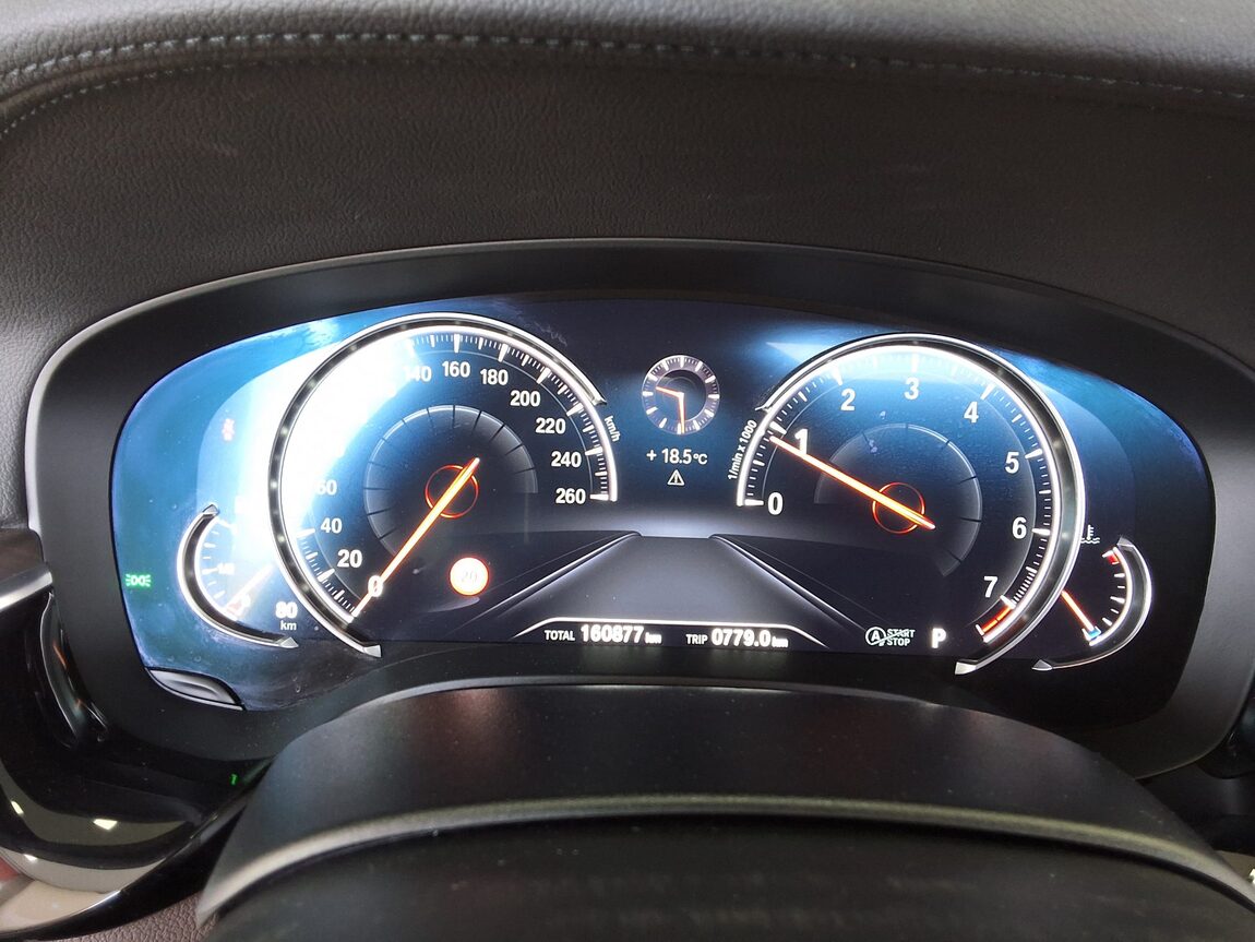 BMW 5 SERIES (7TH GEN) 530i xDRIVE M SPORT PACK PLUS 2018 - zdjęcie 9