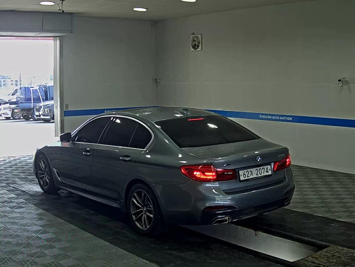 BMW 5 SERIES (7TH GEN) 530i xDRIVE M SPORT PACK PLUS 2018 - zdjęcie 6