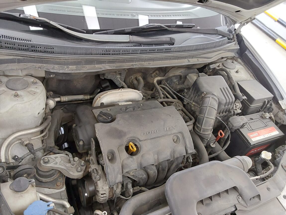 HYUNDAI AVANTE HD 1.6 VVT S16 LUXURY 2008 - zdjęcie 19