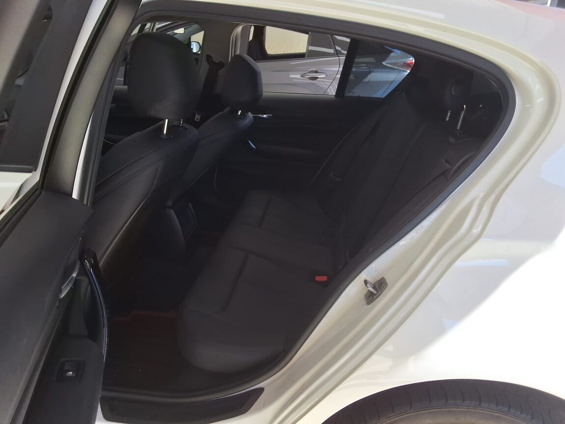 BMW 1 SERIES (2ND GEN) 5-DOOR 118d SPORT LINE 2016 - zdjęcie 13