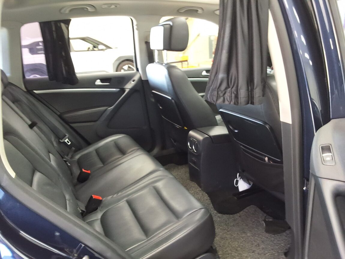 VOLKSWAGEN TIGUAN 2.0 TDI BLUEMOTION PREMIUM 2015 - zdjęcie 14