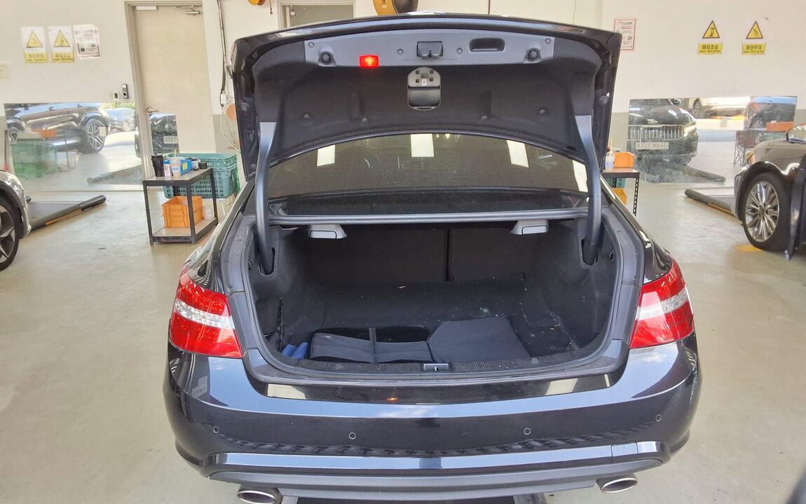 MERCEDES-BENZ E-CLASS (4TH GEN) COUPE E350 2010 - zdjęcie 13