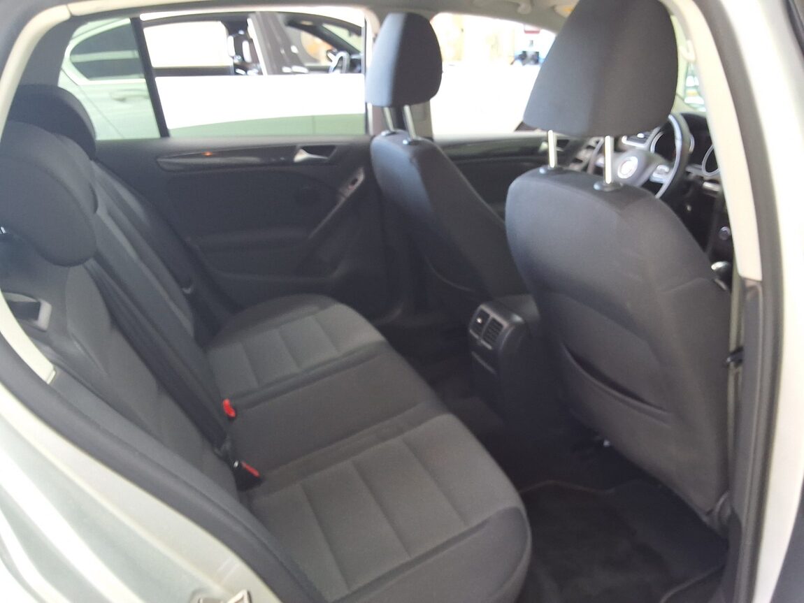 VOLKSWAGEN GOLF (6TH GEN) 1.6 TDI BLUEMOTION STYLE EDITION 2013 - zdjęcie 14