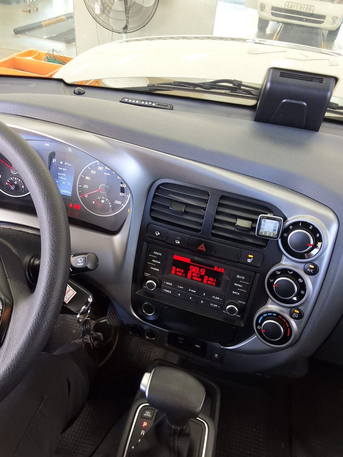 KIA THE NEW BONGO III CARGO 1 TON LPG KING CAB EXTRA LONG WHEELBASE L LITE 2025 - zdjęcie 15