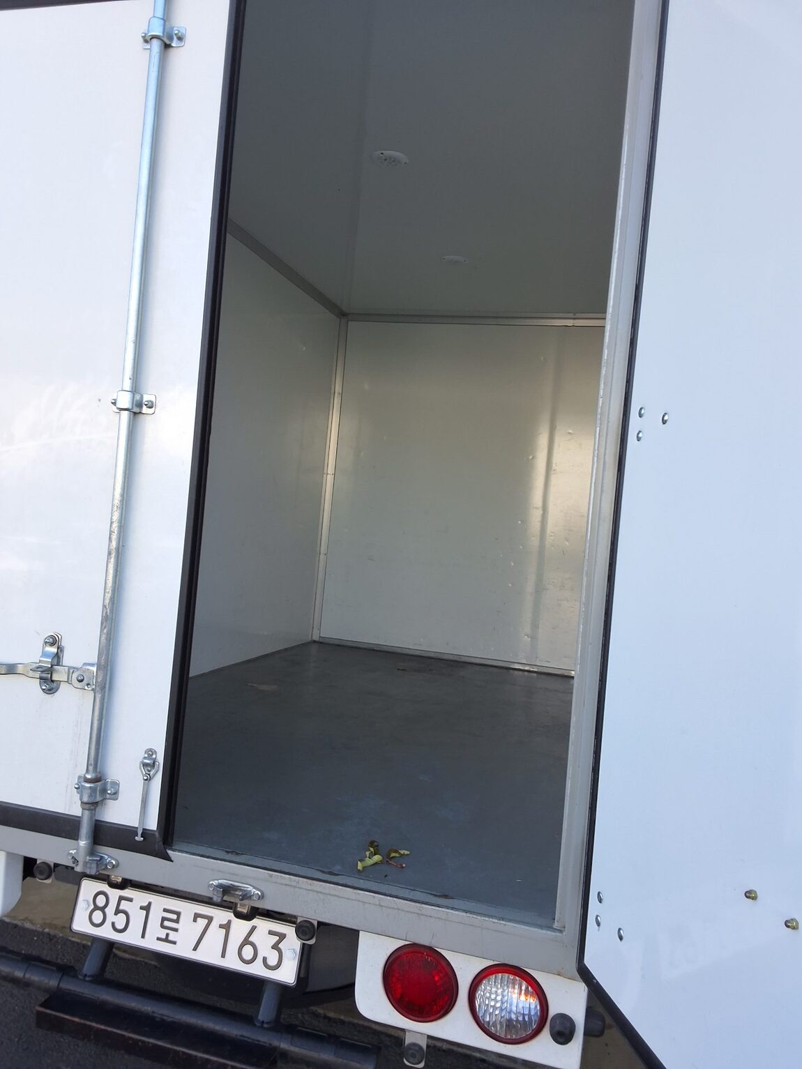 KIA THE NEW BONGO III CARGO 1 TON LPG KING CAB EXTRA LONG WHEELBASE L LITE 2025 - zdjęcie 13