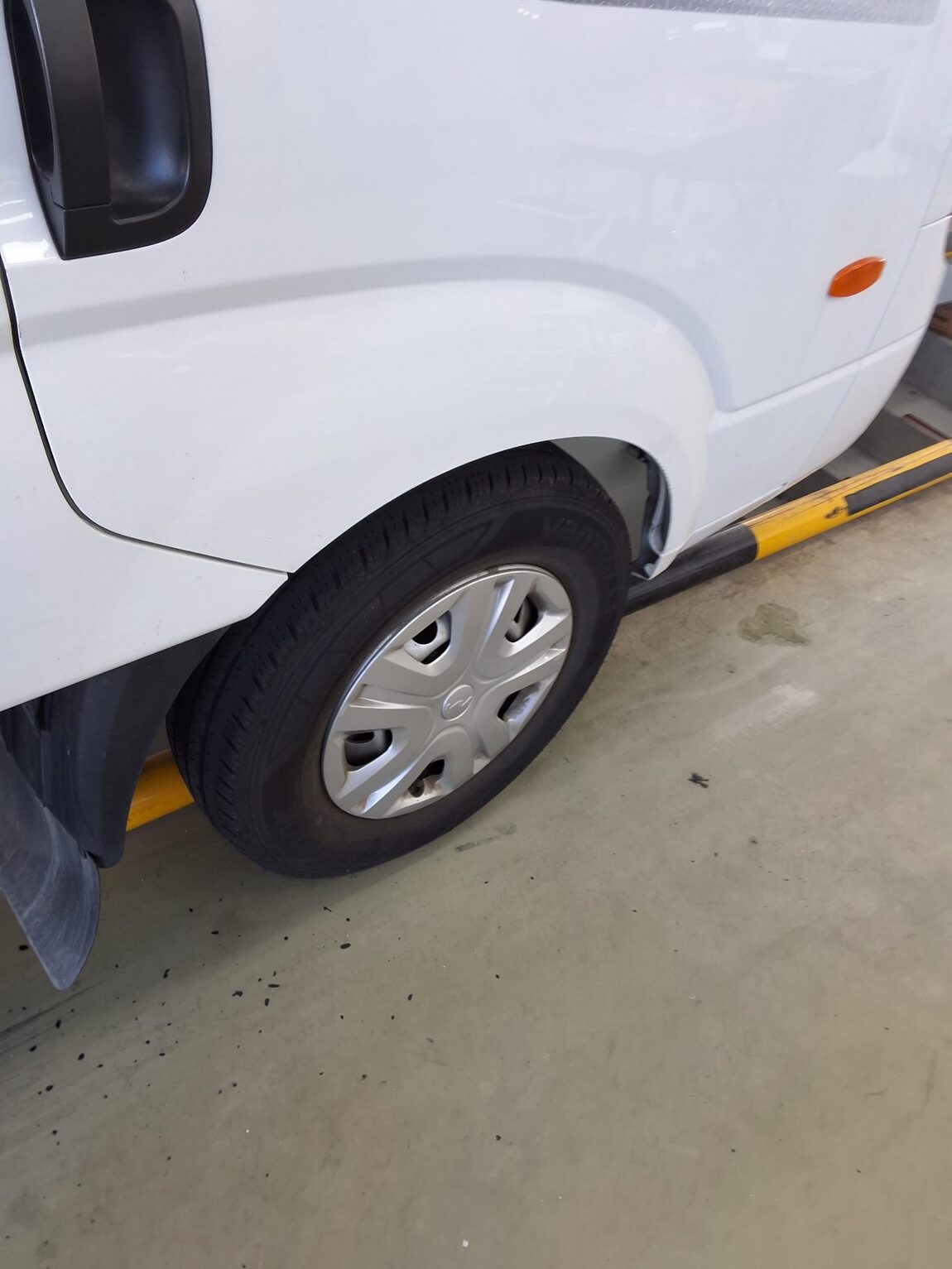 KIA THE NEW BONGO III CARGO 1 TON LPG KING CAB EXTRA LONG WHEELBASE L LITE 2025 - zdjęcie 21