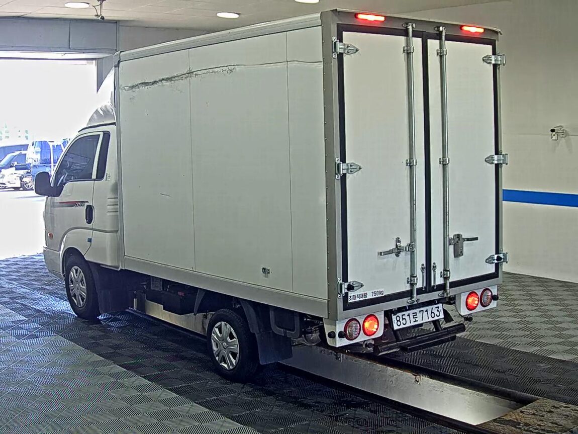 KIA THE NEW BONGO III CARGO 1 TON LPG KING CAB EXTRA LONG WHEELBASE L LITE 2025 - zdjęcie 6
