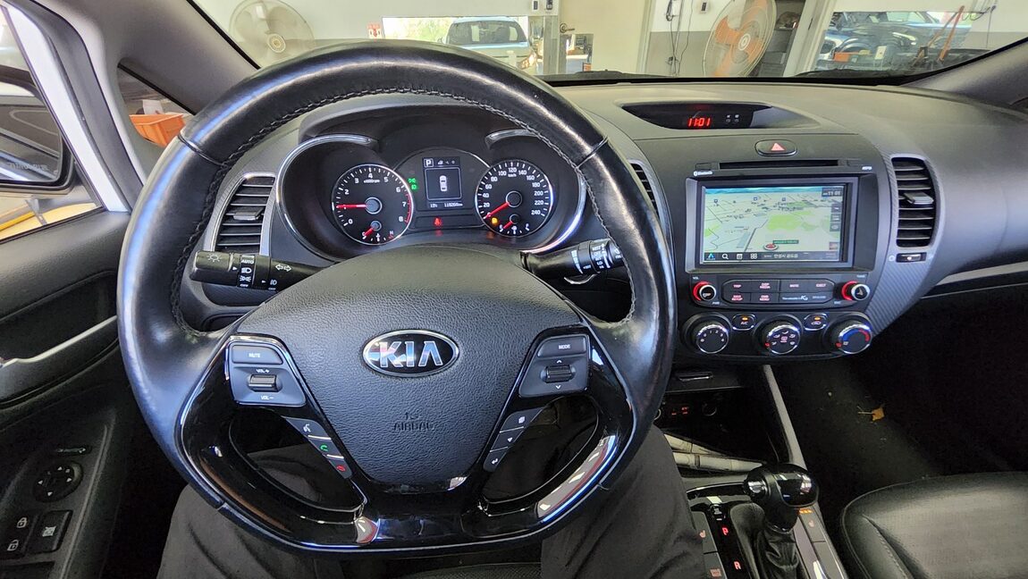 KIA THE NEW K3 1.6 GDI TRENDY 2018 - zdjęcie 18