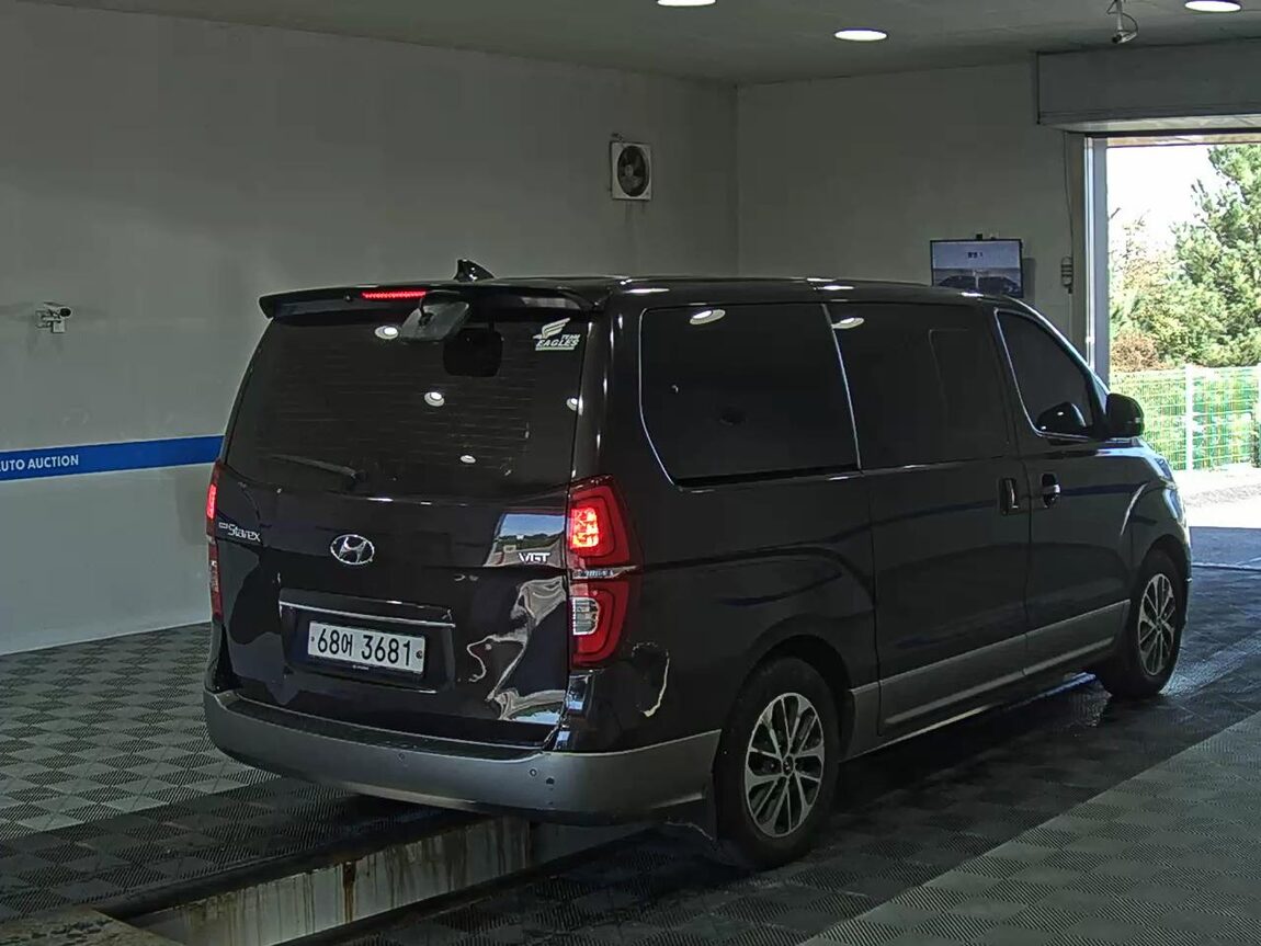 HYUNDAI THE NEW GRAND STAREX 9-SEATER DIESEL EXCLUSIVE 2018 - zdjęcie 5