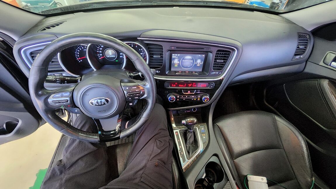 KIA THE NEW K5 2.0 CVVL WORLD CUP SPECIAL 2015 - zdjęcie 11