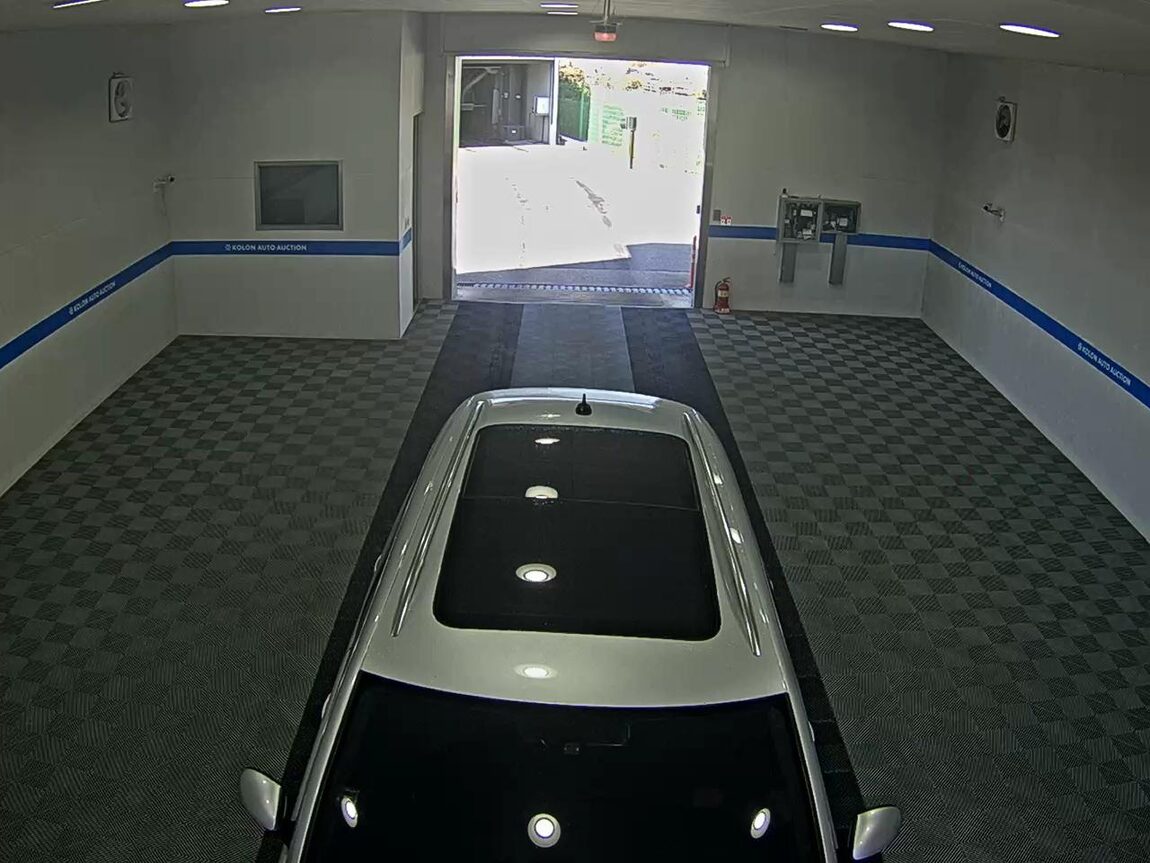 VOLKSWAGEN TIGUAN 2.0 TDI BLUEMOTION PREMIUM 2012 - zdjęcie 7
