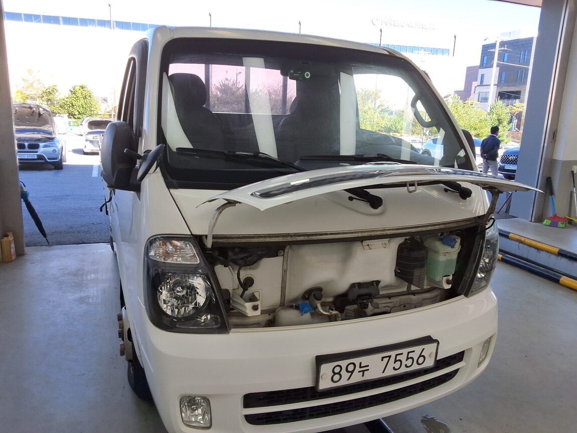 KIA BONGO III CARGO 1.2 TON KING CAB EXTRA LONG WHEELBASE 2017 - zdjęcie 17