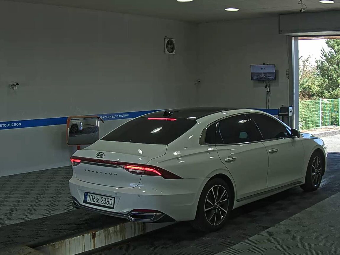 HYUNDAI THE NEW GRANDEUR IG GASOLINE 2.5 LE BLANC 2022 - zdjęcie 5