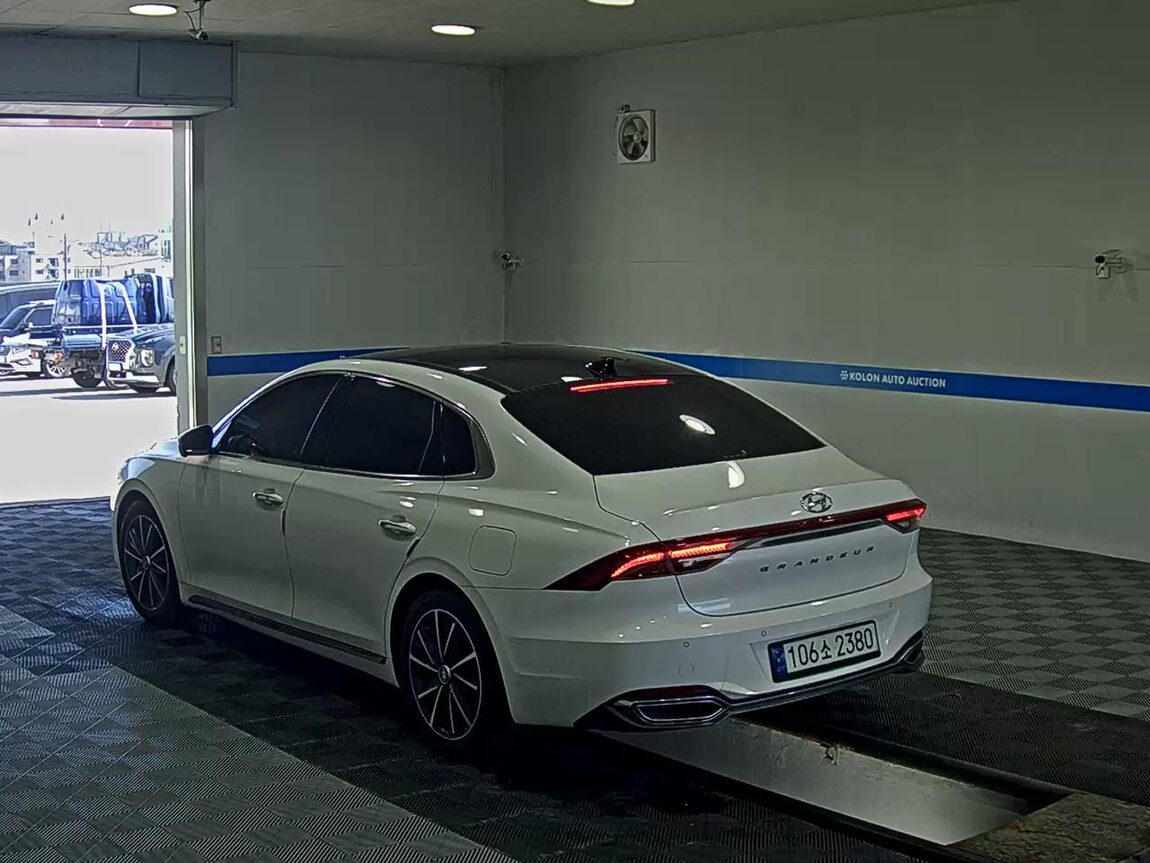 HYUNDAI THE NEW GRANDEUR IG GASOLINE 2.5 LE BLANC 2022 - zdjęcie 6