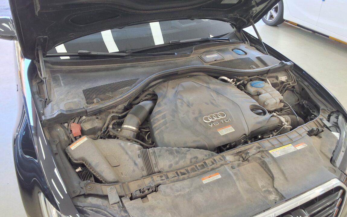 AUDI A6 (4TH GEN) 3.0 TDI QUATTRO DYNAMIC 2014 - zdjęcie 22