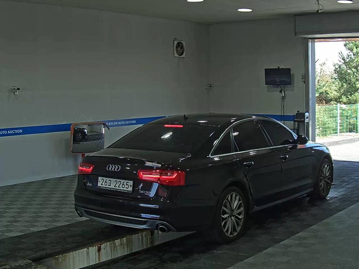 AUDI A6 (4TH GEN) 3.0 TDI QUATTRO DYNAMIC 2014 - zdjęcie 5