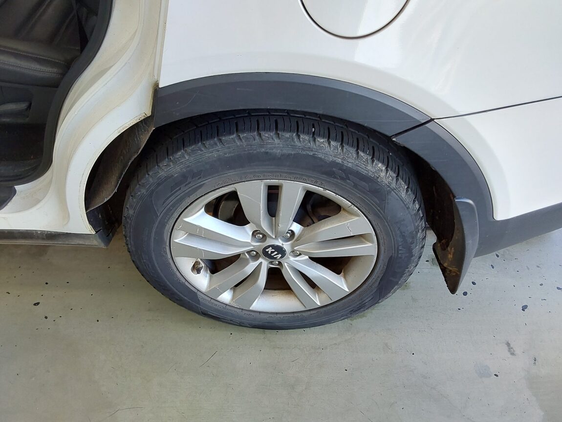 KIA ALL NEW SORENTO R2.0 4WD PRESTIGE 2015 - zdjęcie 21