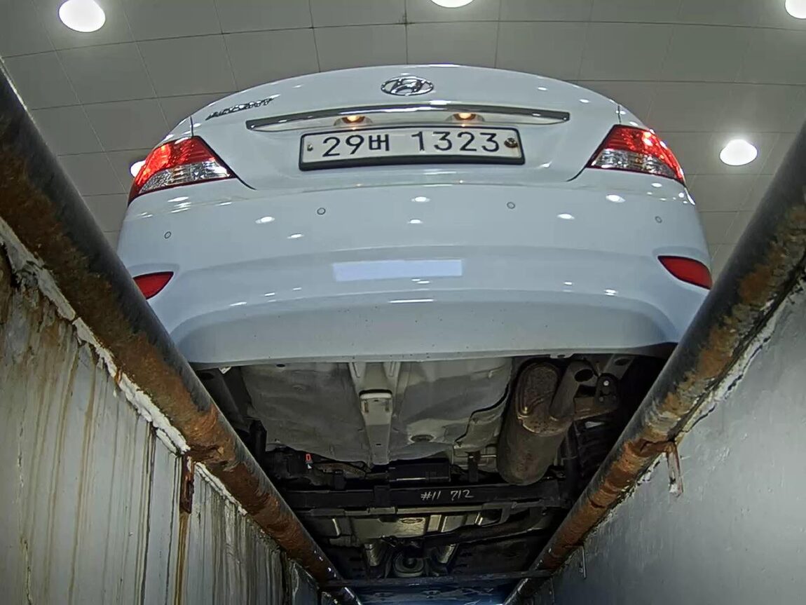 HYUNDAI NEW ACCENT 1.4 VVT MODERN 2015 - zdjęcie 8