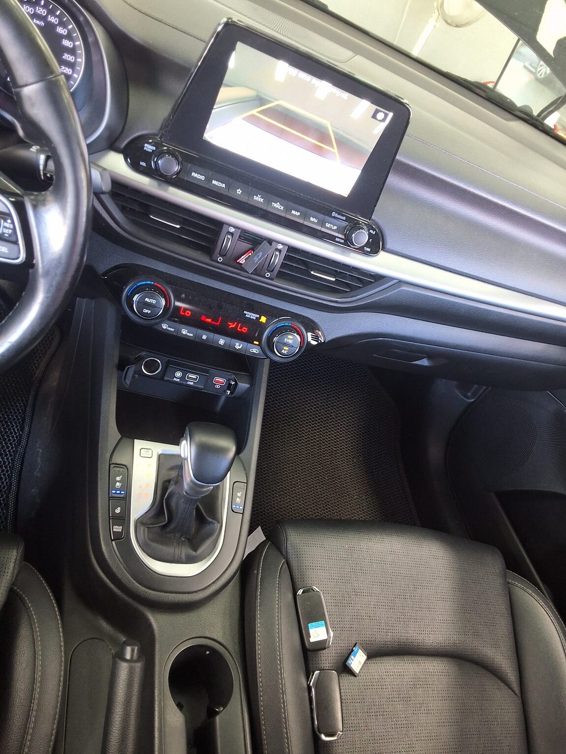 KIA ALL NEW K3 1.6 GASOLINE LUXURY 2019 - zdjęcie 18