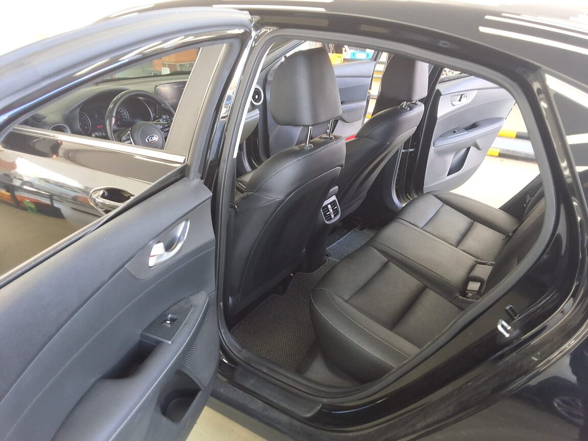 KIA ALL NEW K3 1.6 GASOLINE LUXURY 2019 - zdjęcie 12