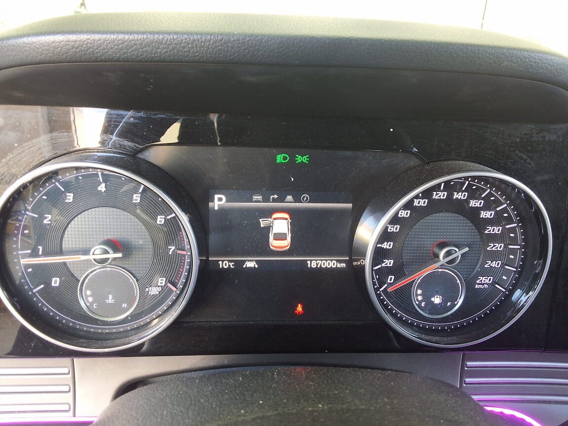 HYUNDAI THE NEW GRANDEUR IG LPi 3.0 RENTAL CAR MODERN 2021 - zdjęcie 9
