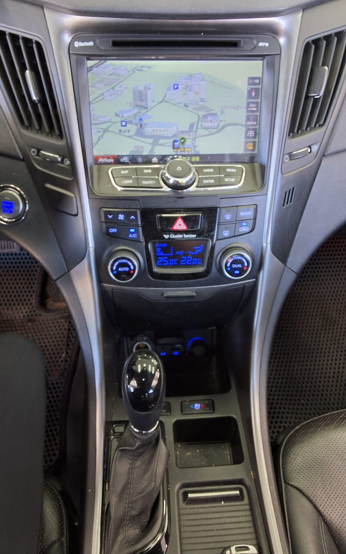 HYUNDAI SONATA THE BRILLIANT LPi DISABLED VEHICLE MODERN 2013 - zdjęcie 18
