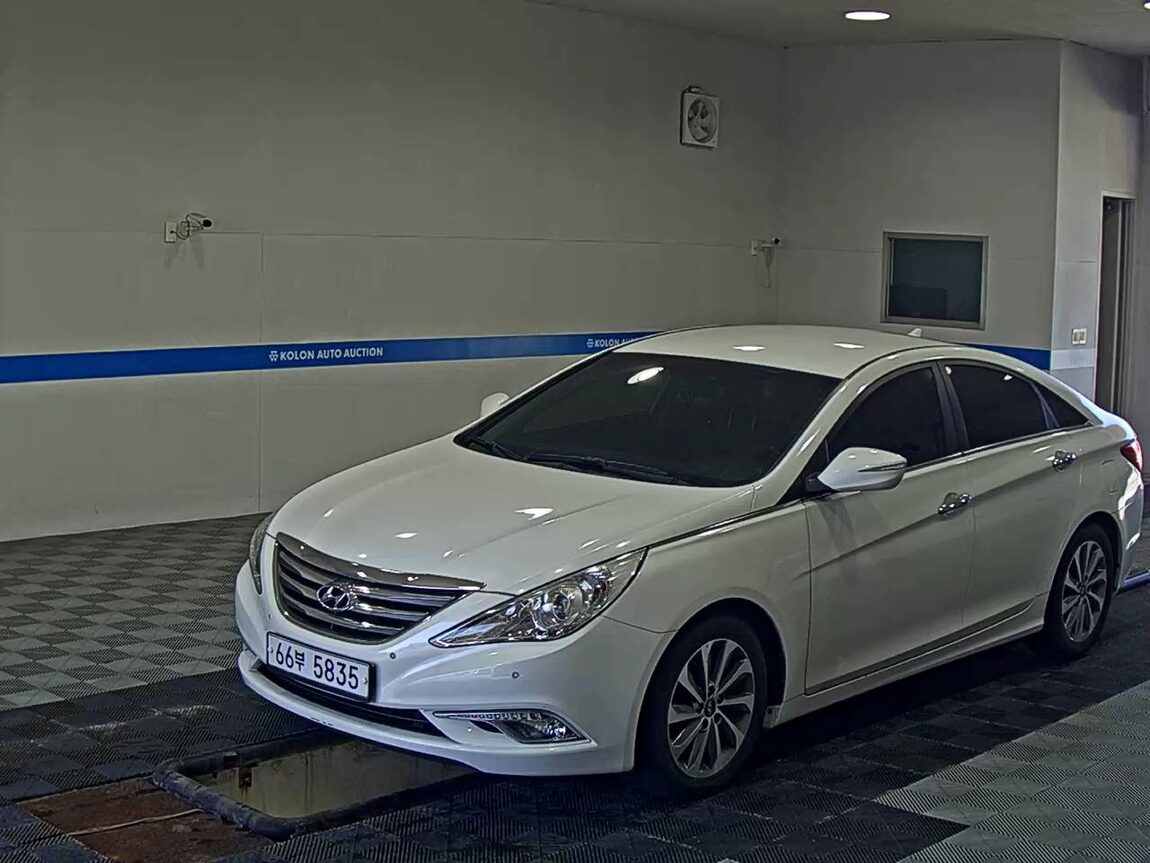 HYUNDAI SONATA THE BRILLIANT LPi DISABLED VEHICLE MODERN 2013 - zdjęcie 2
