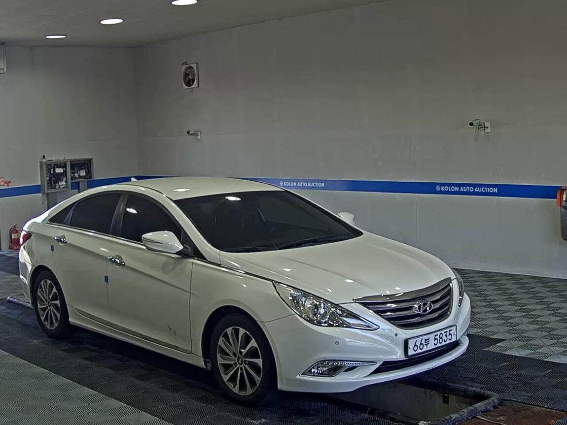 HYUNDAI SONATA THE BRILLIANT LPi DISABLED VEHICLE MODERN 2013 - zdjęcie 3