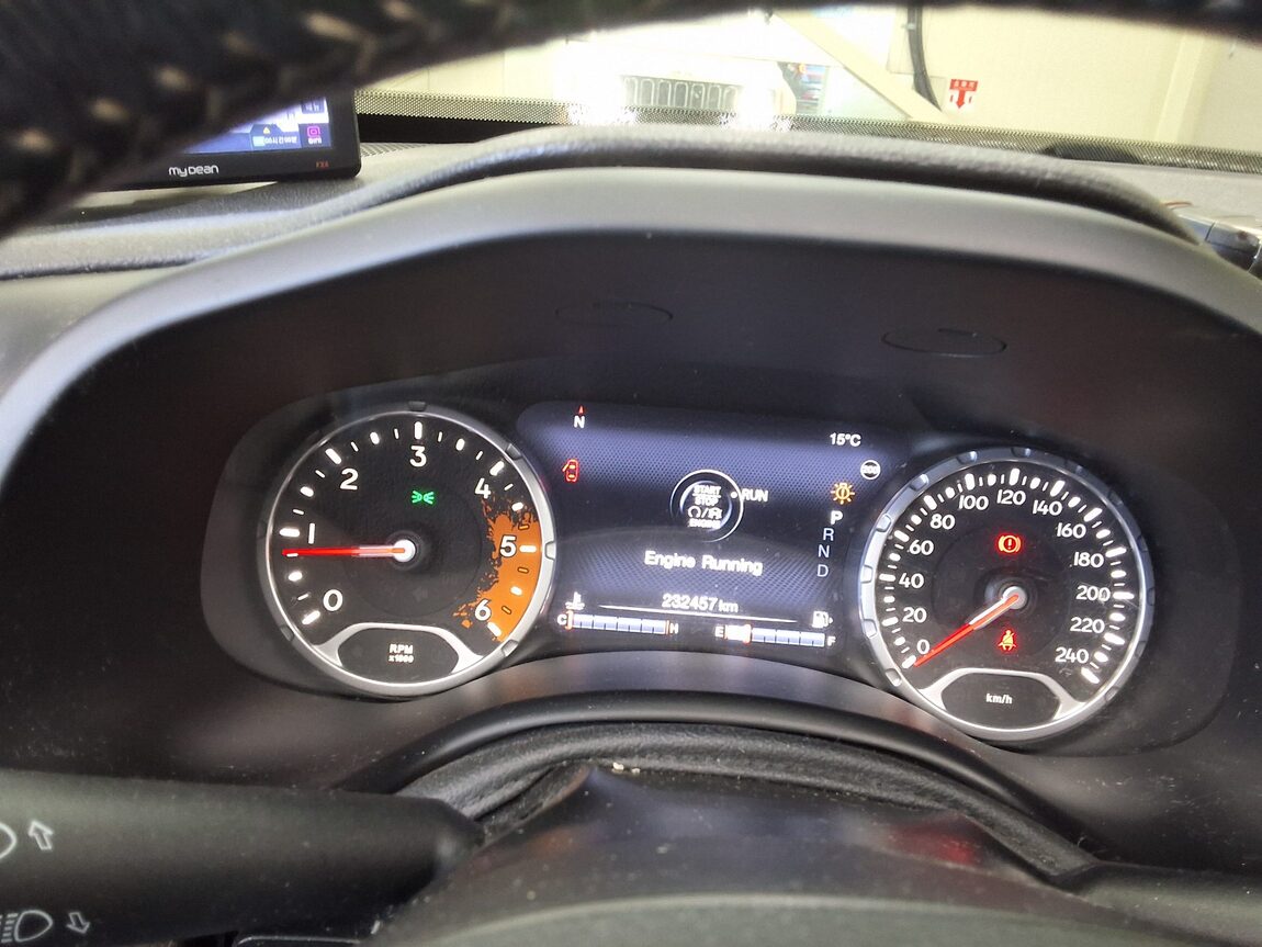 JEEP RENEGADE 2.0 DIESEL AWD LONGITUDE 2016 - zdjęcie 10