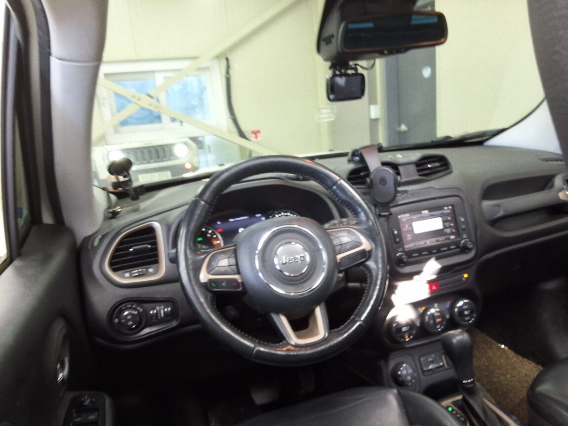 JEEP RENEGADE 2.0 DIESEL AWD LONGITUDE 2016 - zdjęcie 12