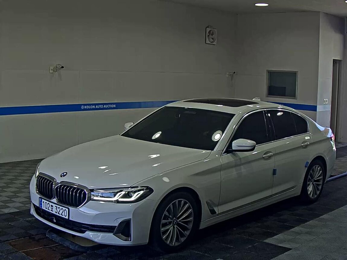 BMW 5 SERIES (7TH GEN) 520i LUXURY 2021 - zdjęcie 2