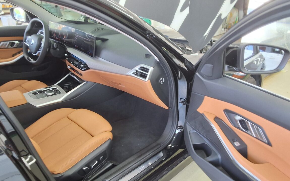 BMW 3 SERIES (7TH GEN) TOURING 320i 2026 - zdjęcie 14
