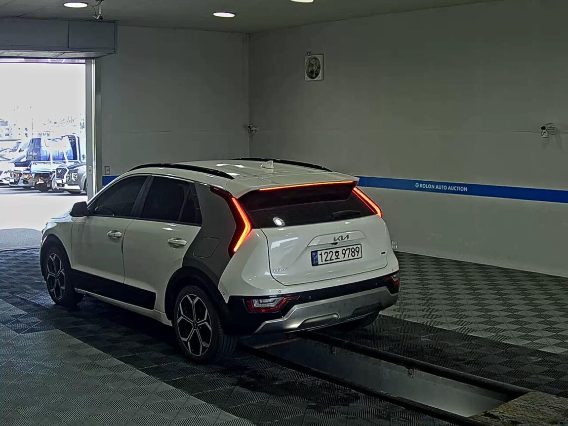 KIA THE ALL NEW NIRO 1.6 HEV SIGNATURE 2022 - zdjęcie 6