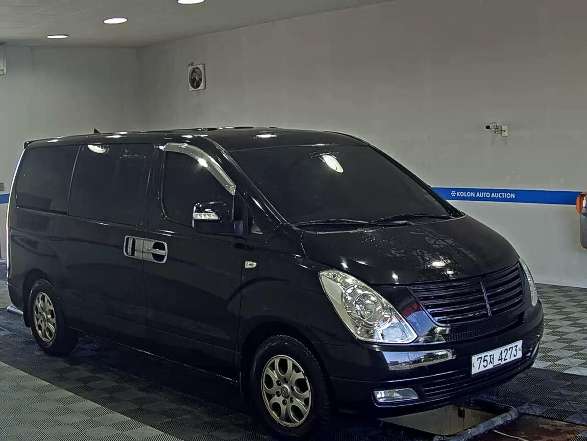 HYUNDAI GRAND STAREX 11-SEATER DIESEL CVX PREMIER 2013 - zdjęcie 3